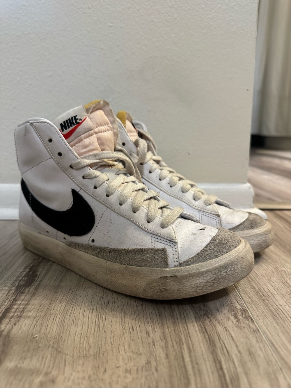Nike Blazer Mid Vintage White/Black Women Sneakers